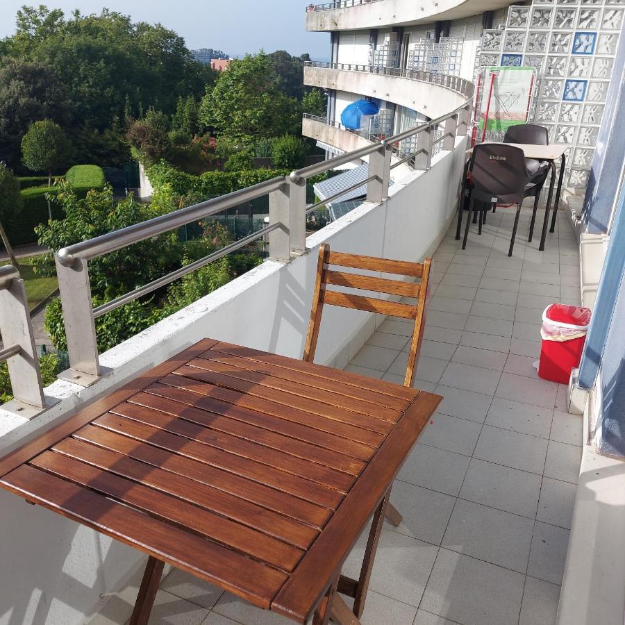 Soleado Piso Con Garaje Y Piscina A 8' Centro Apartment Castro Urdiales Bagian luar foto
