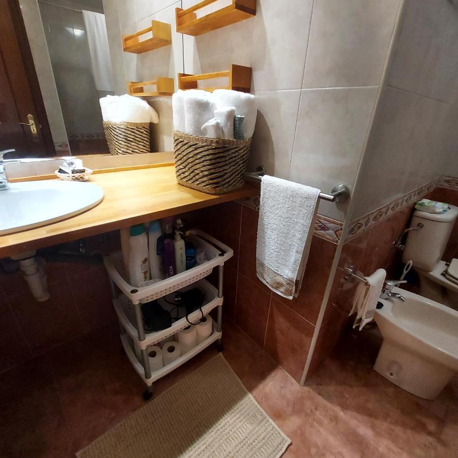 Soleado Piso Con Garaje Y Piscina A 8' Centro Apartment Castro Urdiales Bagian luar foto