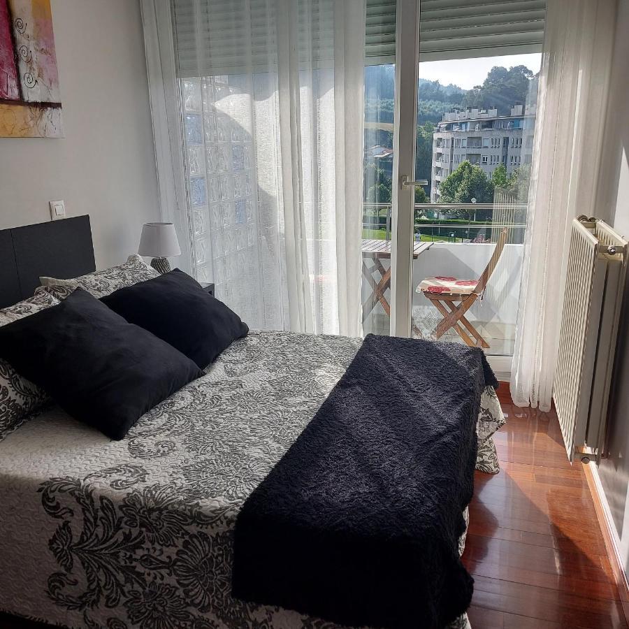 Soleado Piso Con Garaje Y Piscina A 8' Centro Apartment Castro Urdiales Bagian luar foto