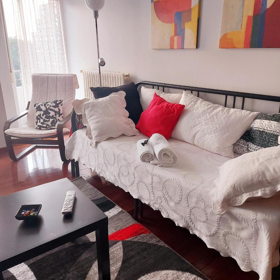 Soleado Piso Con Garaje Y Piscina A 8' Centro Apartment Castro Urdiales Bagian luar foto