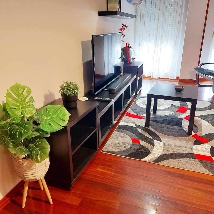 Soleado Piso Con Garaje Y Piscina A 8' Centro Apartment Castro Urdiales Bagian luar foto